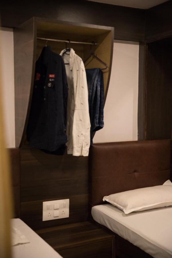 Hotel Alibaba 뭄바이 외부 사진