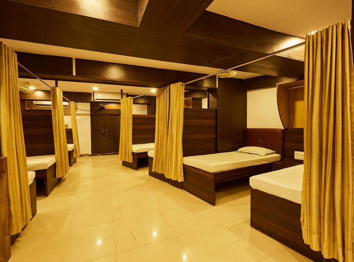 Hotel Alibaba 뭄바이 외부 사진