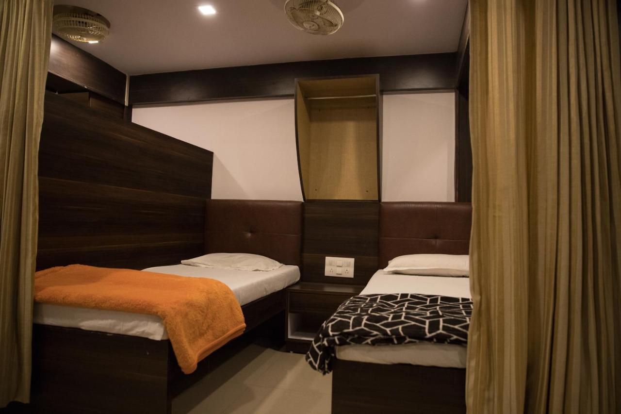 Hotel Alibaba 뭄바이 외부 사진