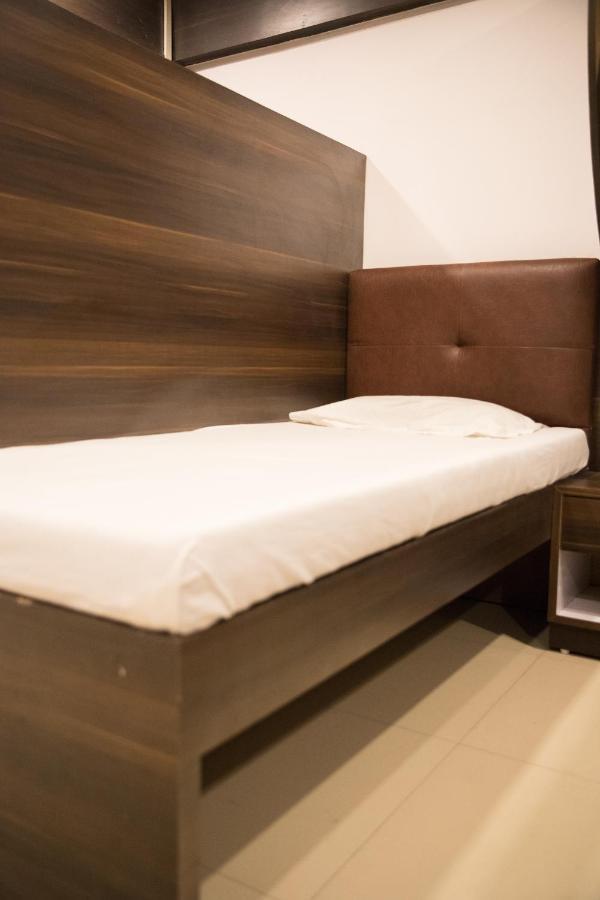 Hotel Alibaba 뭄바이 외부 사진