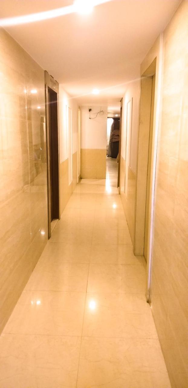 Hotel Alibaba 뭄바이 외부 사진