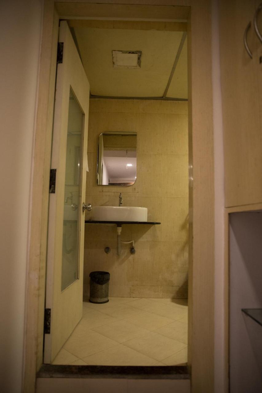 Hotel Alibaba 뭄바이 외부 사진